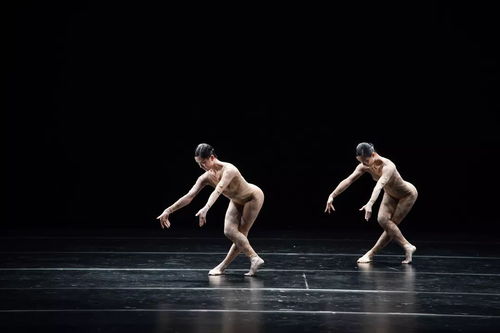 前方一大波美美的演出劇照來襲，送給喜歡舞蹈的你們